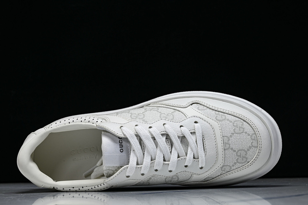 GC Sneakers