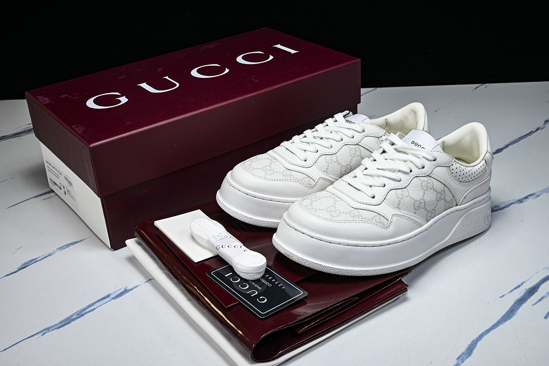 GC Sneakers