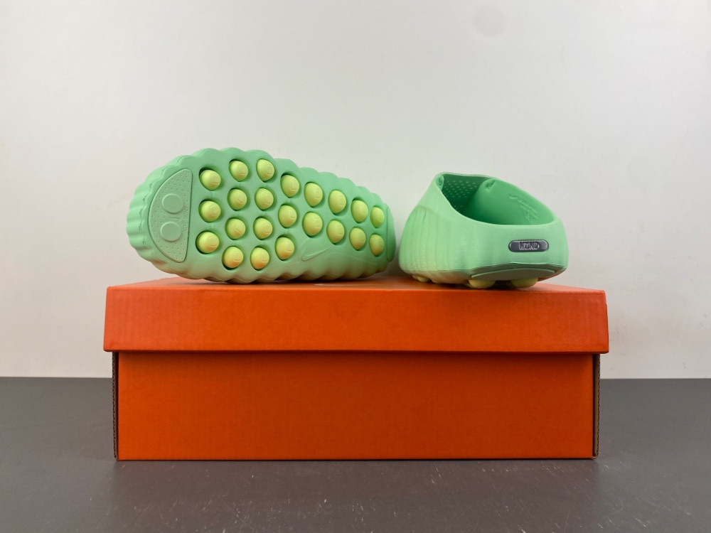 NIKE MIND 001 