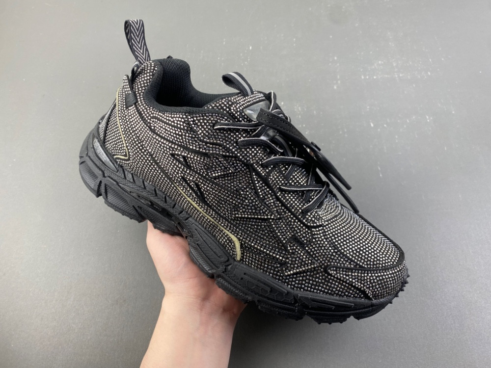 OFF-WHITE BE RIGHT BACK
