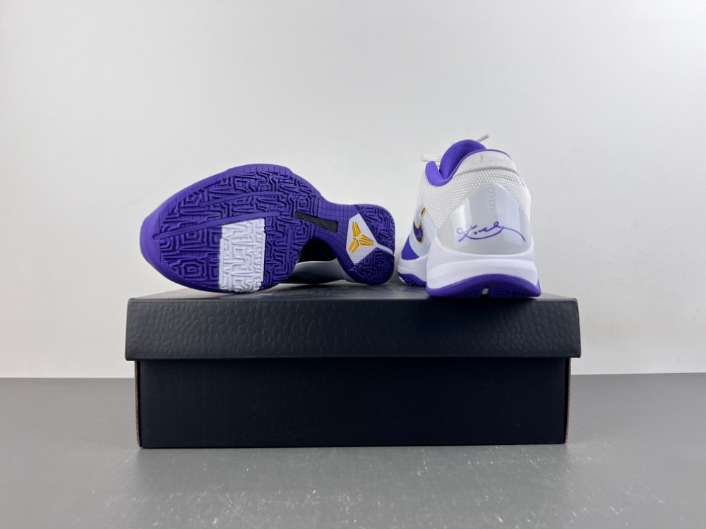 Zoom Kobe 5 Protro “Lower IM0557-102