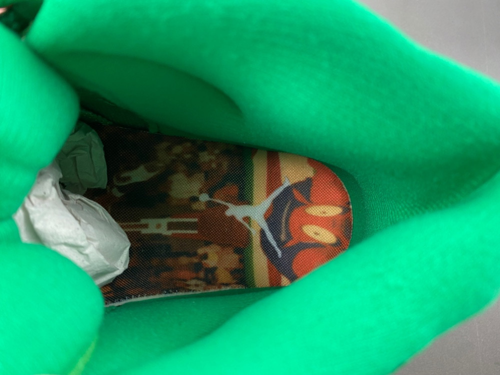 Air Jordan 11 Monstars lQ5700-900