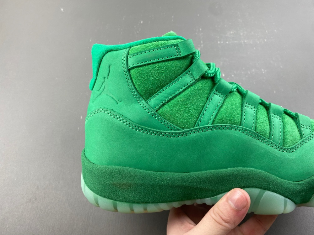 Air Jordan 11 Monstars lQ5700-900