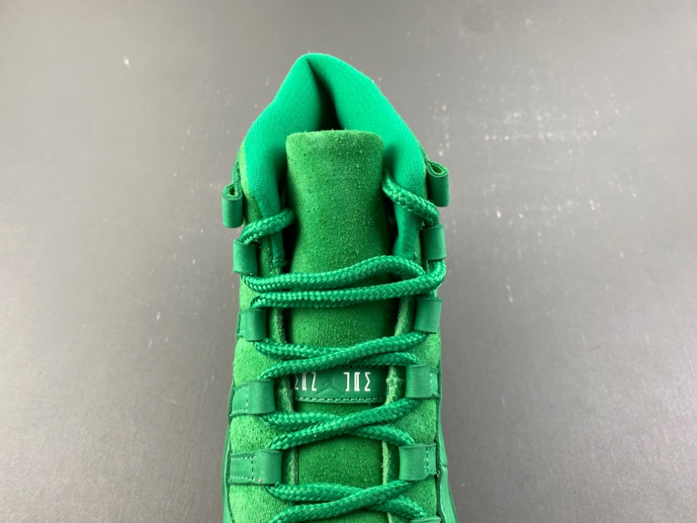 Air Jordan 11 Monstars lQ5700-900
