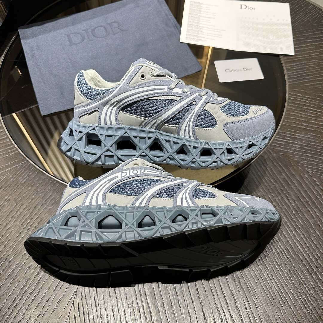 DR B35 Sneaker