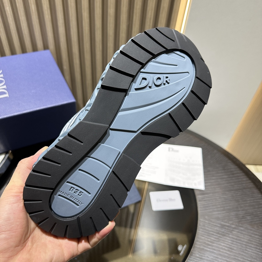 DR B35 Sneaker