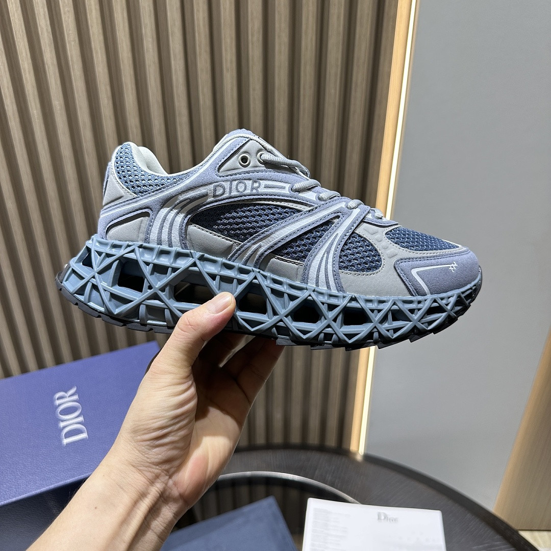 DR B35 Sneaker