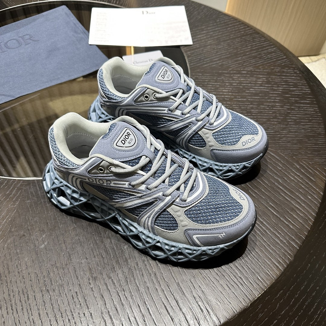 DR B35 Sneaker