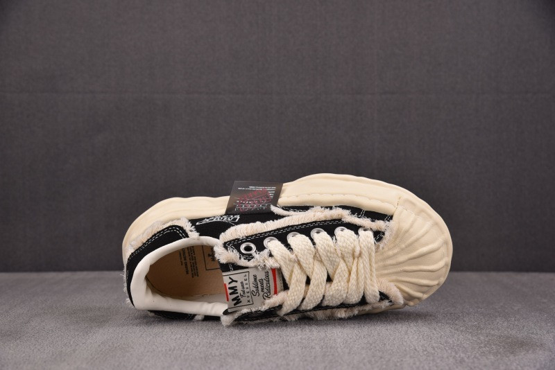 Ma1s0n Mihara Sneakers