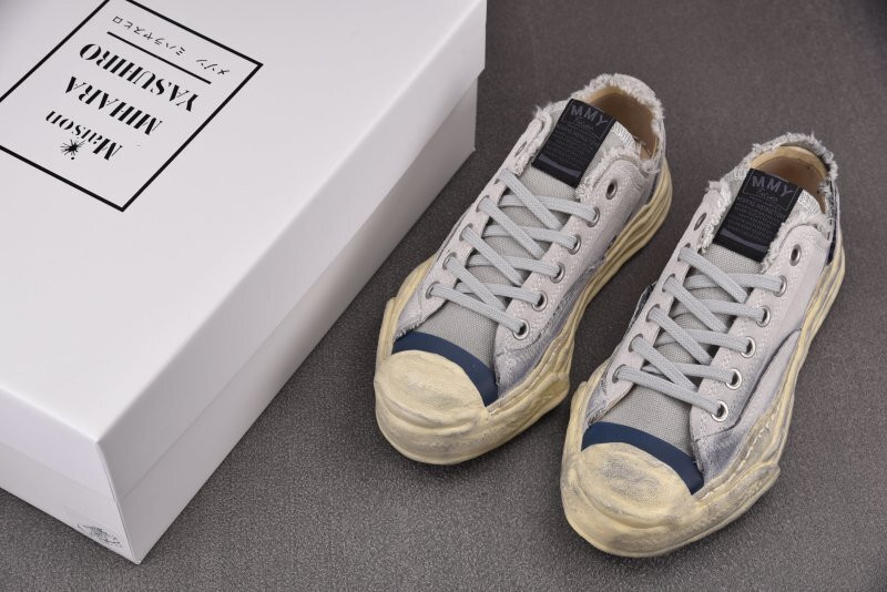 Ma1s0n Mihara Sneakers