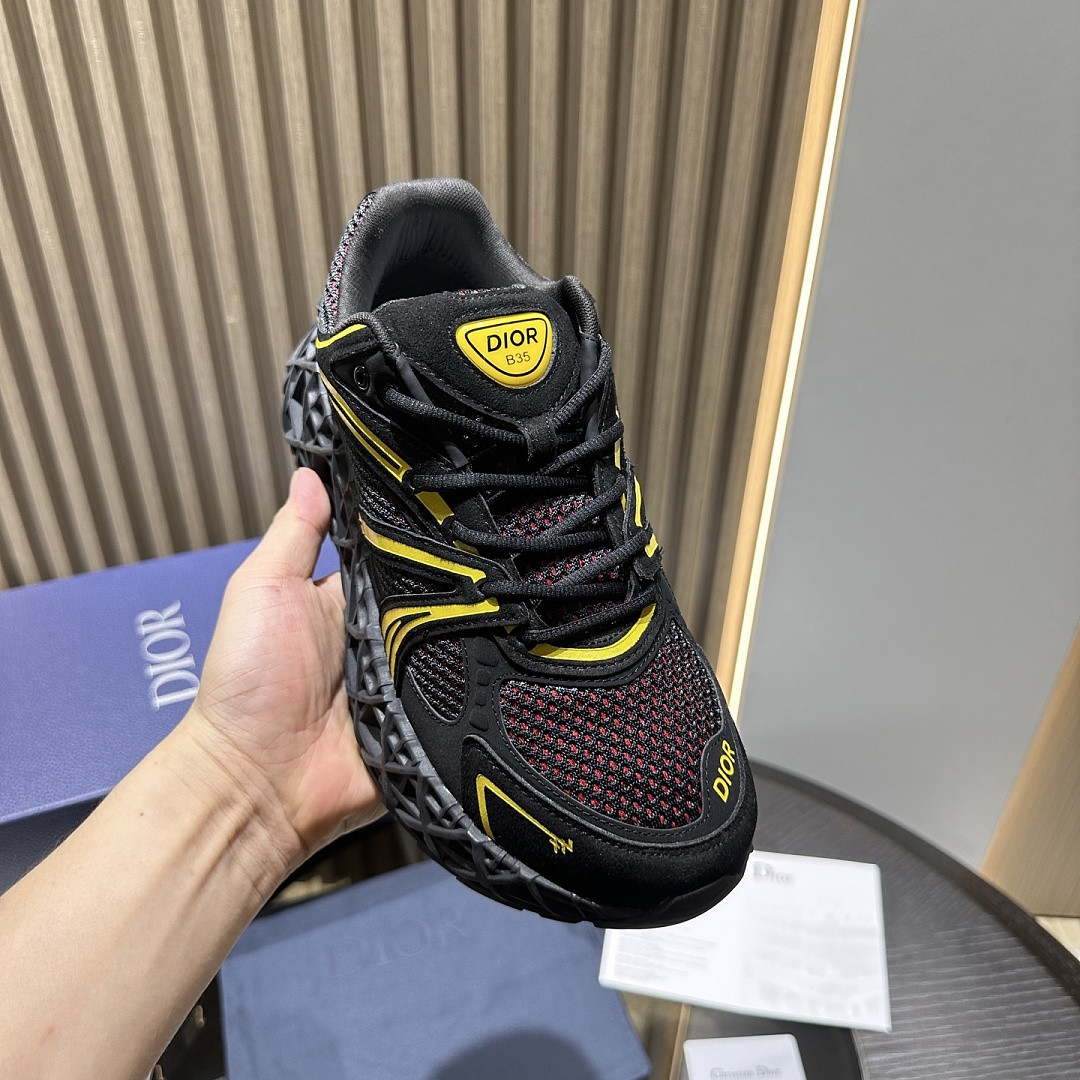 DR B35 Sneaker