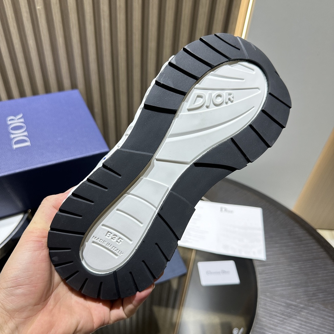 DR B35 Sneaker