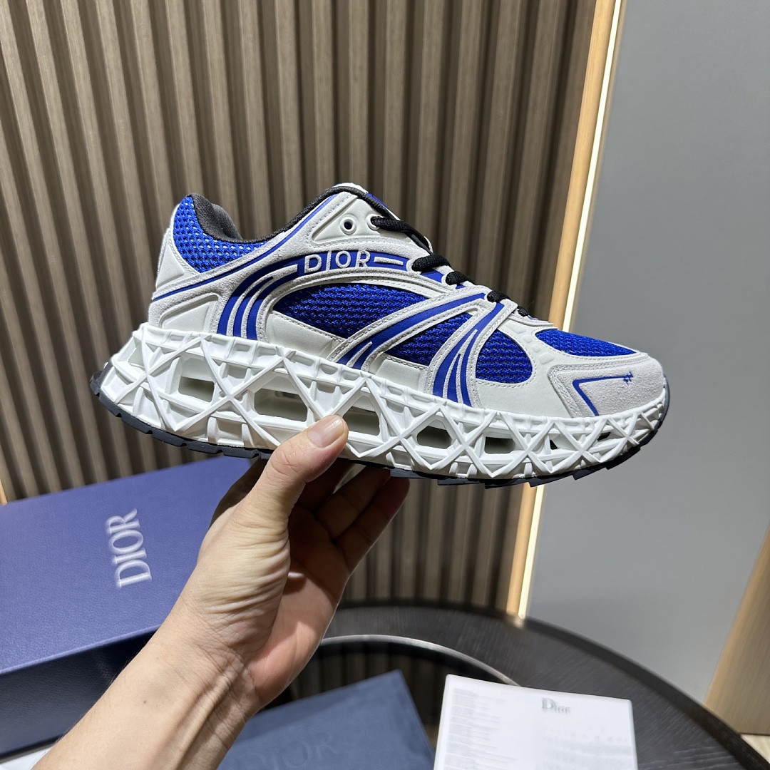 DR B35 Sneaker