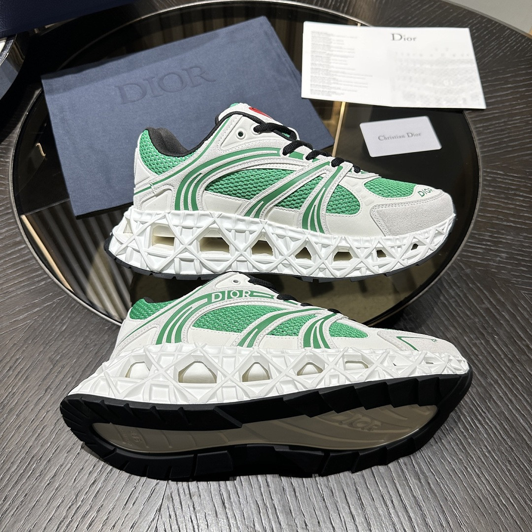 DR B35 Sneaker