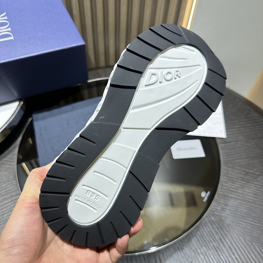 DR B35 Sneaker