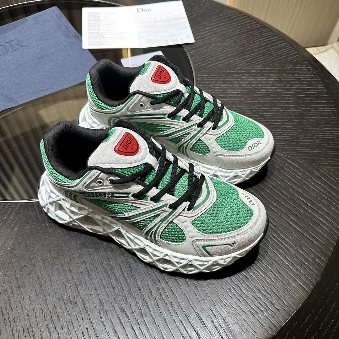 DR B35 Sneaker