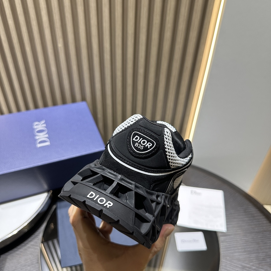 DR B35 Sneaker