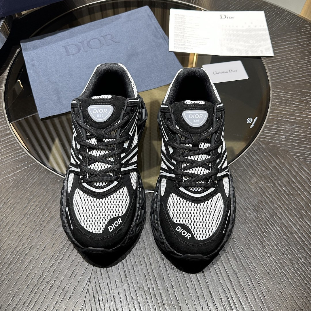 DR B35 Sneaker