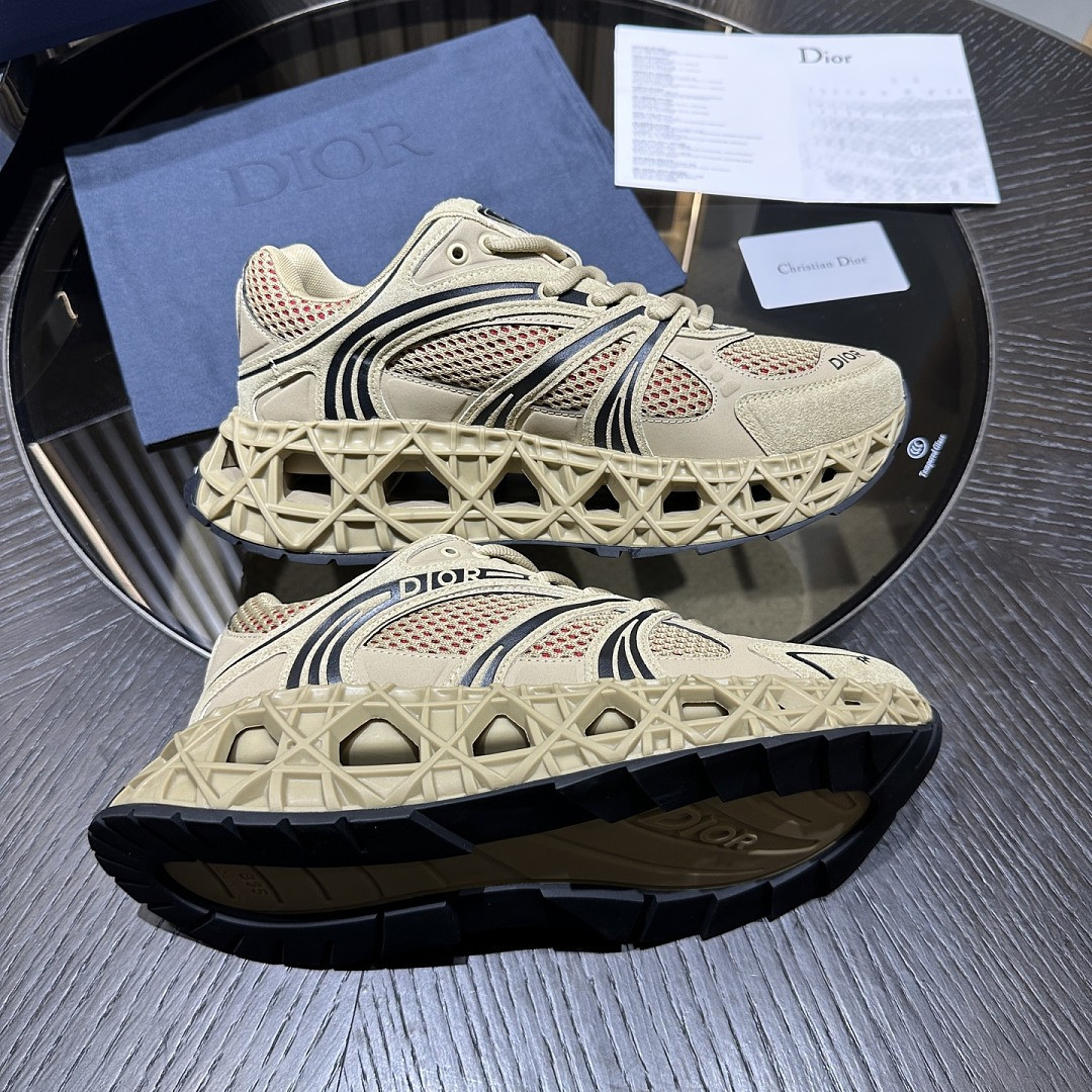 DR B35 Sneaker