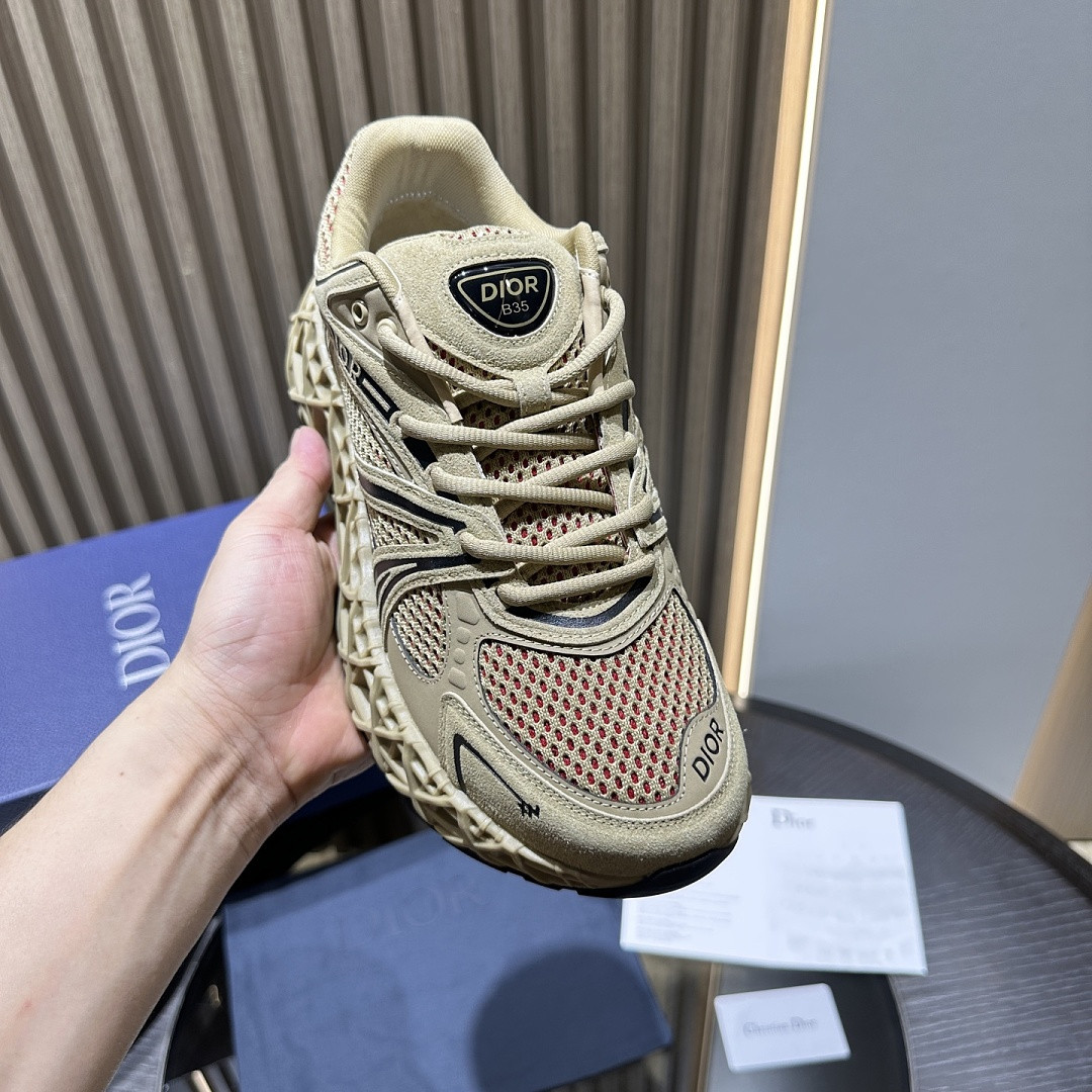 DR B35 Sneaker