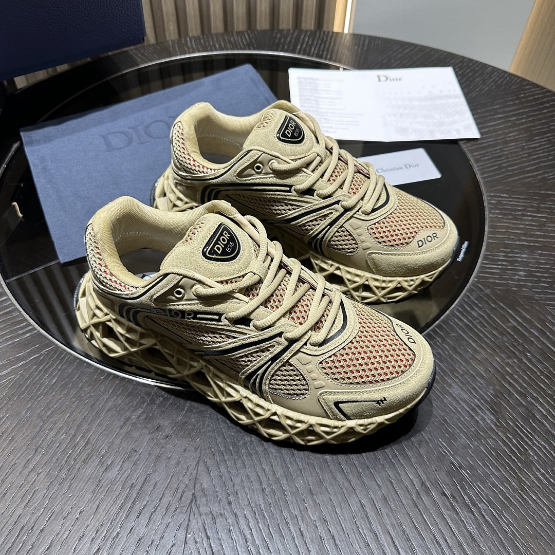 DR B35 Sneaker