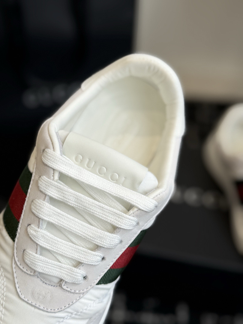 GC Sneakers