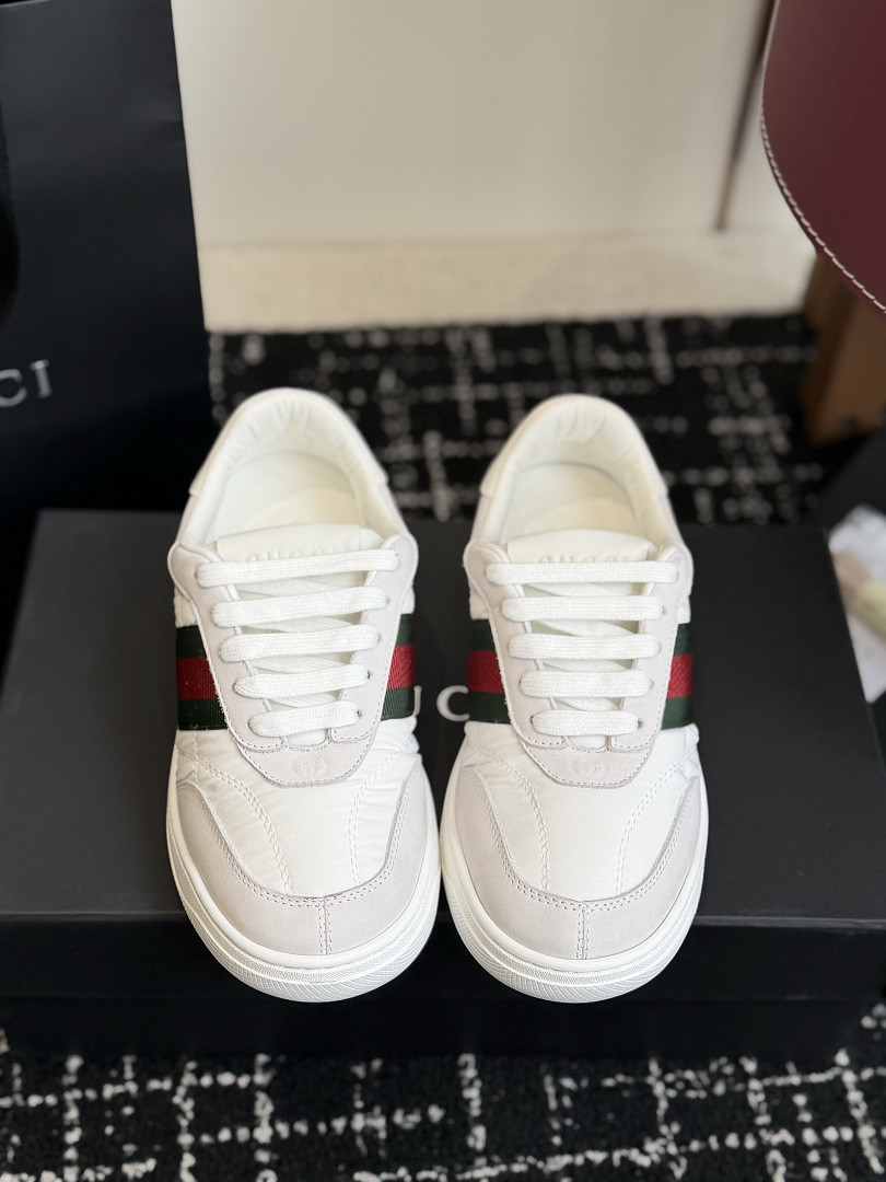 GC Sneakers