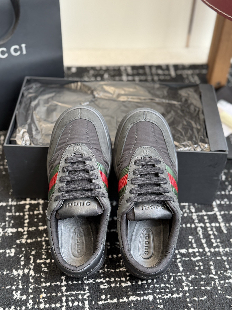 GC Sneakers