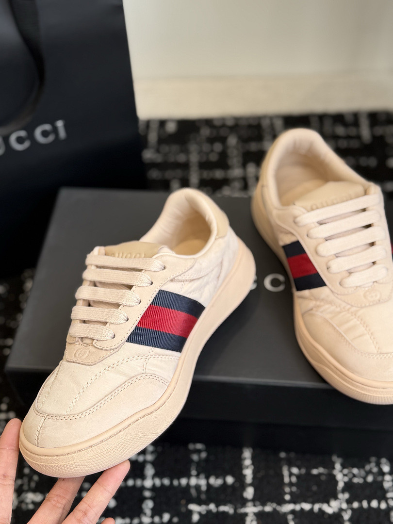 GC Sneakers