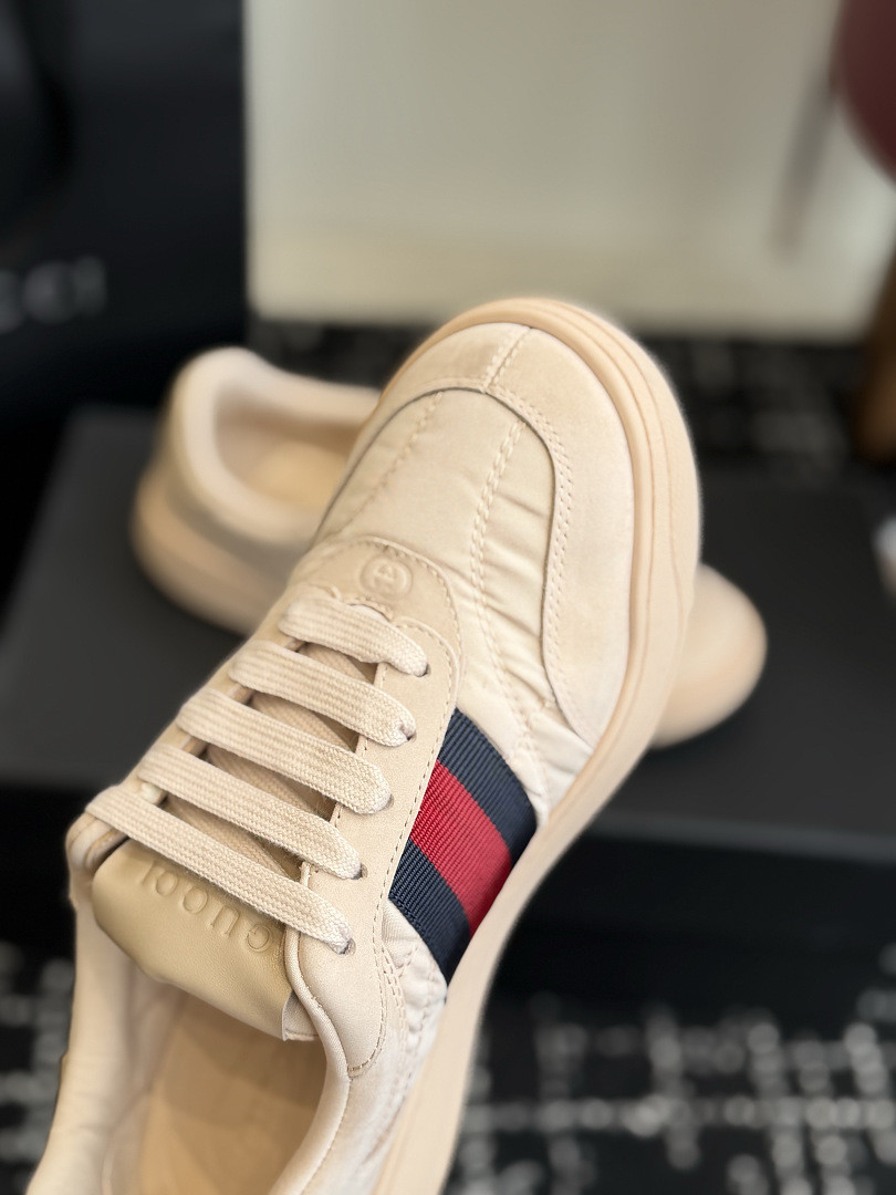 GC Sneakers
