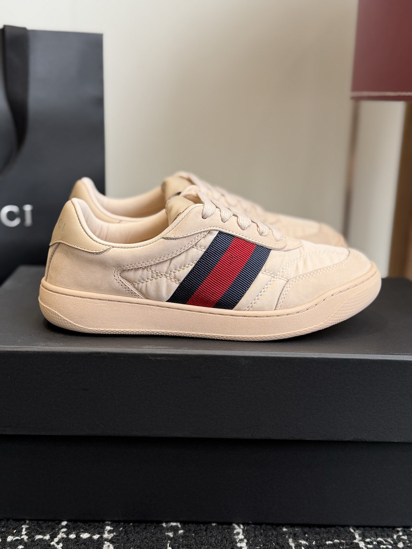 GC Sneakers