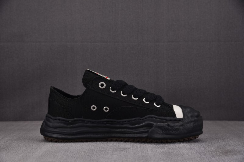 Ma1s0n Mihara Sneakers