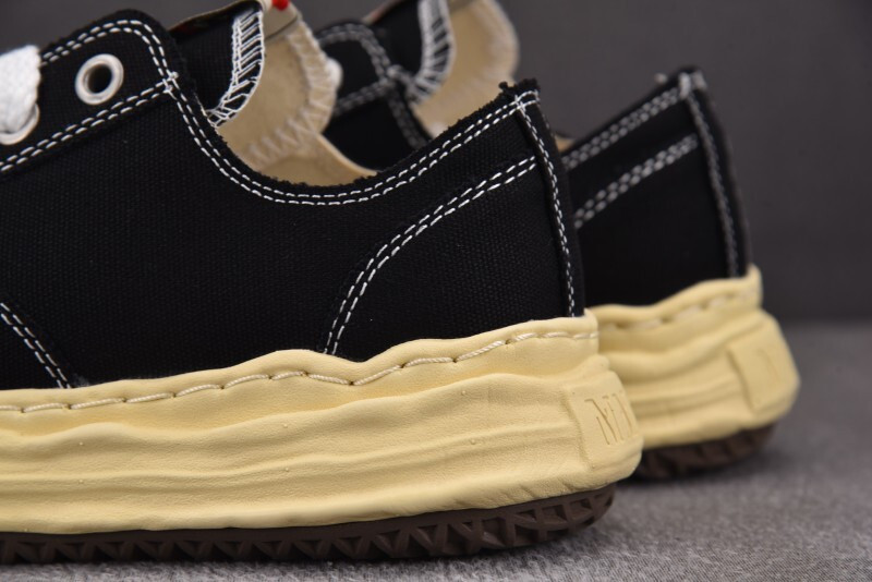 Ma1s0n Mihara Sneakers