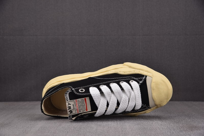Ma1s0n Mihara Sneakers