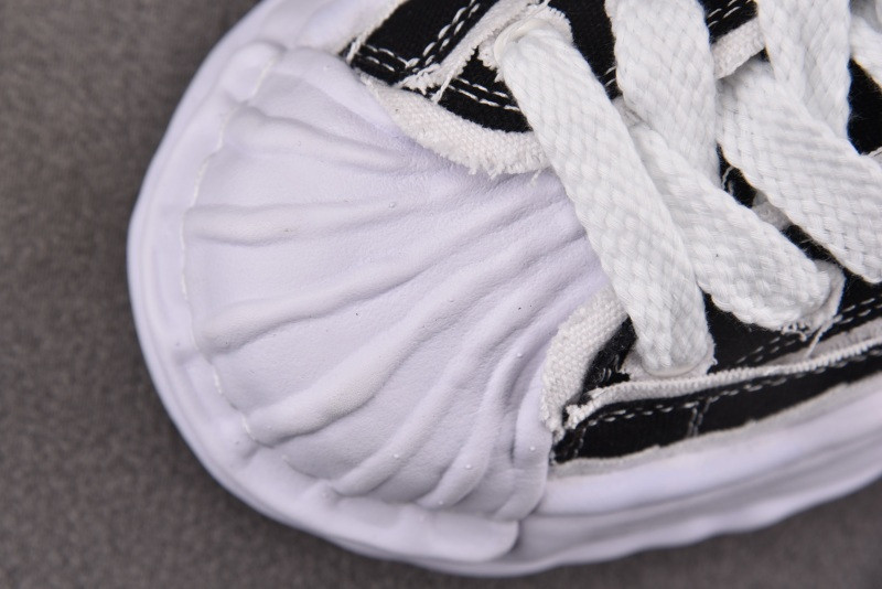 Ma1s0n Mihara Sneakers