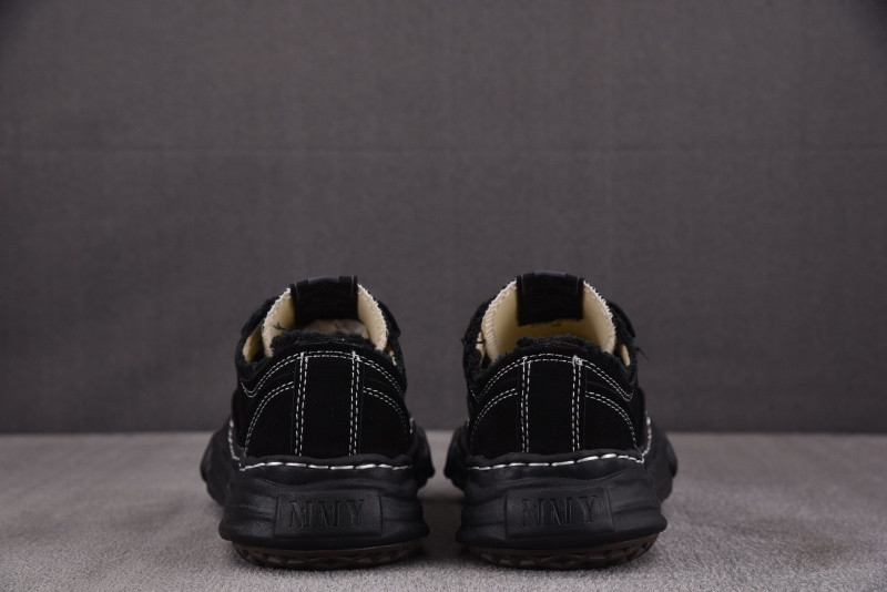 Ma1s0n Mihara Sneakers
