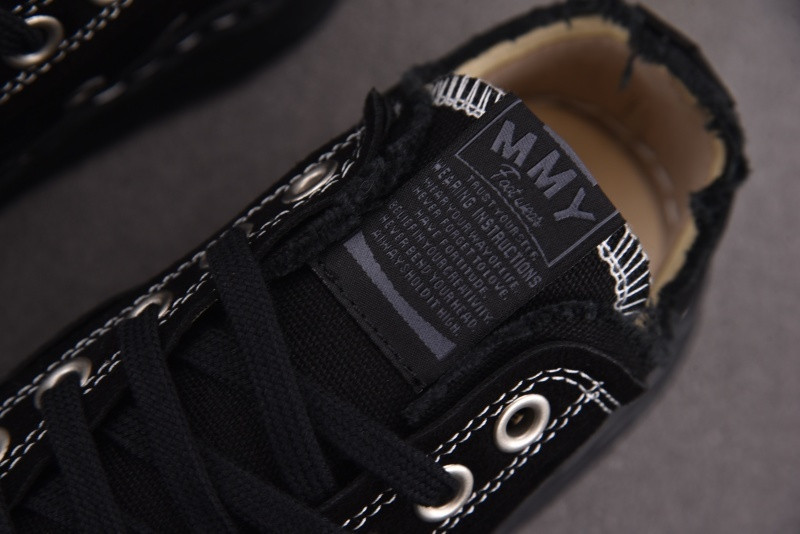 Ma1s0n Mihara Sneakers