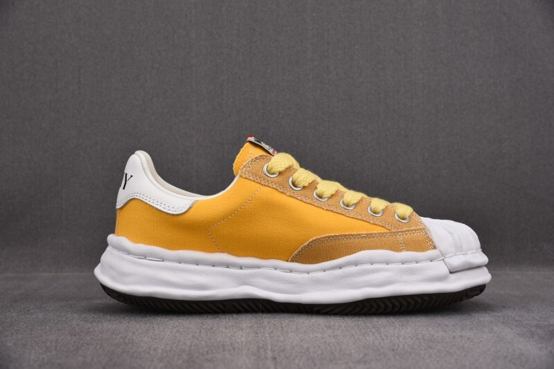 Ma1s0n Mihara Sneakers