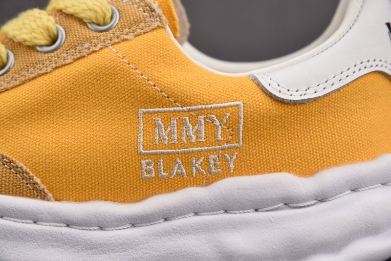 Ma1s0n Mihara Sneakers