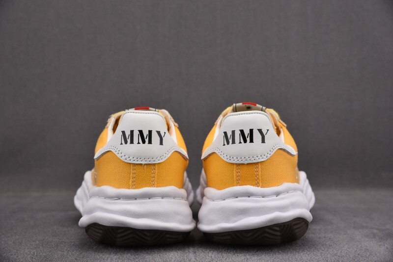 Ma1s0n Mihara Sneakers