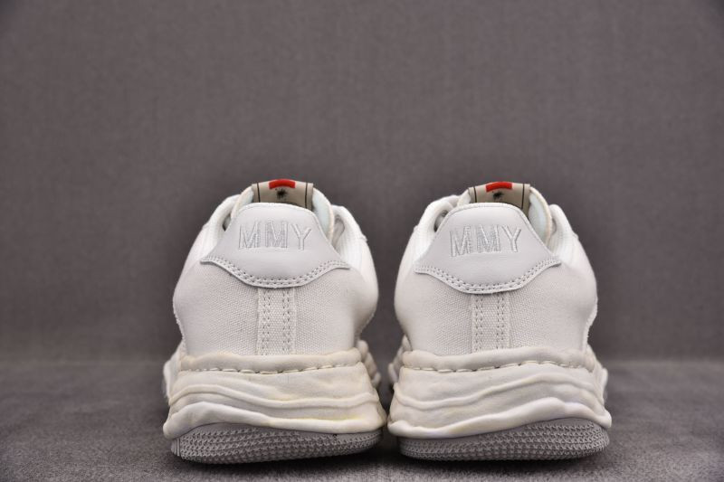 Ma1s0n Mihara Sneakers