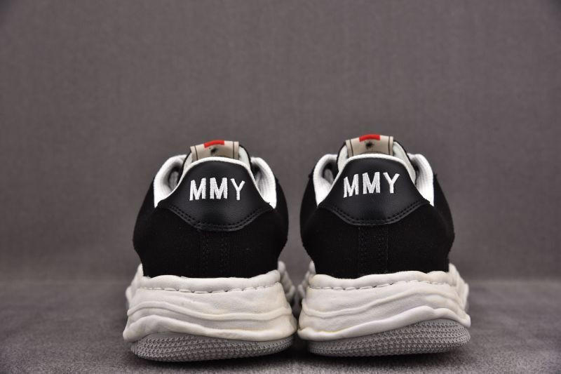 Ma1s0n Mihara Sneakers