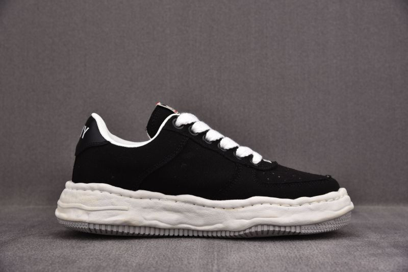 Ma1s0n Mihara Sneakers
