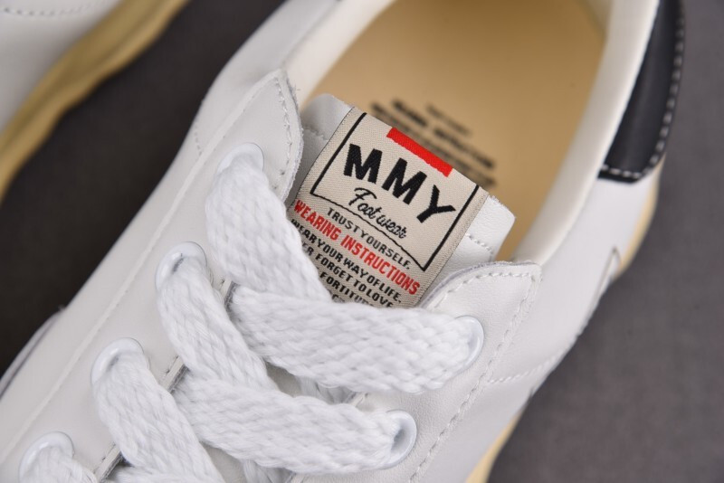Ma1s0n Mihara Sneakers