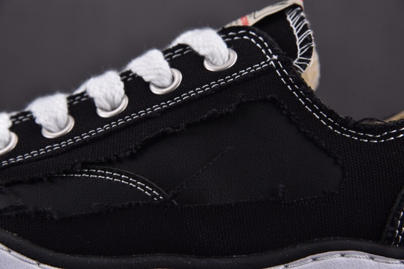 Ma1s0n Mihara Sneakers