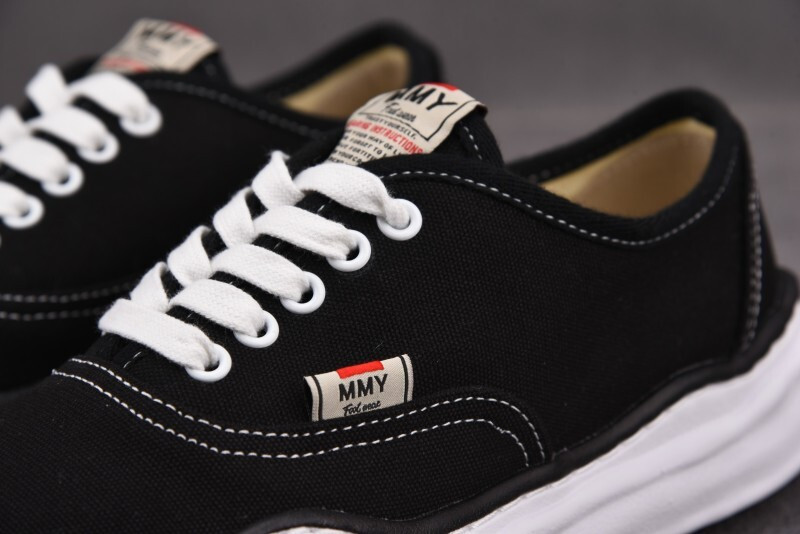 Ma1s0n Mihara Sneakers