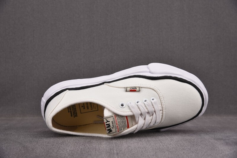 Ma1s0n Mihara Sneakers