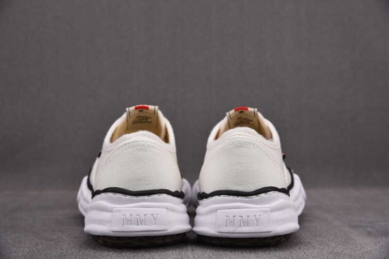 Ma1s0n Mihara Sneakers