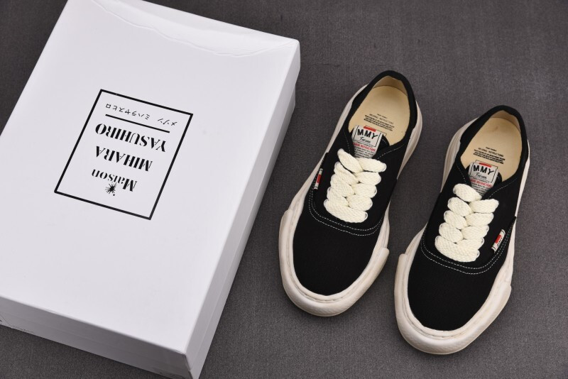 Ma1s0n Mihara Sneakers
