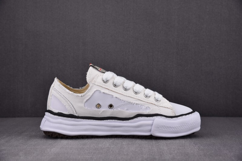 Ma1s0n Mihara Sneakers